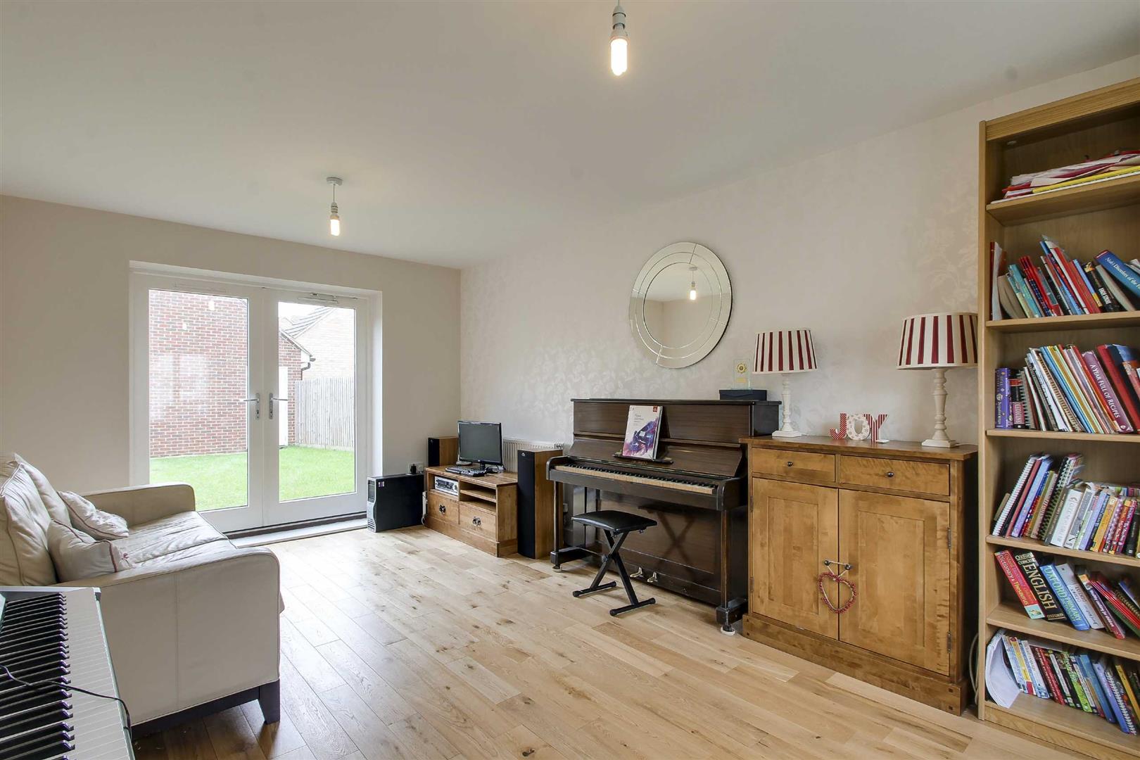 Warwick Avenue, Broughton, Milton Keynes